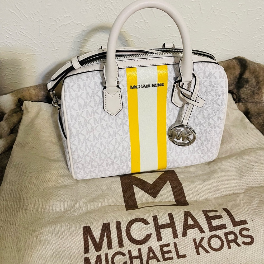 Michael Kors Small Bedford Satchel bag